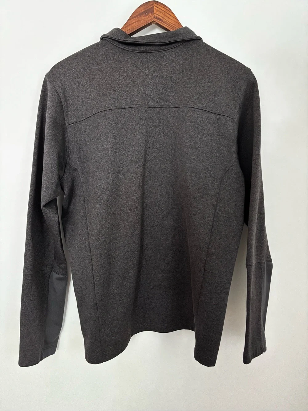 The North Face Men’s Large Gray Performance Fleece Full Zip Jacket